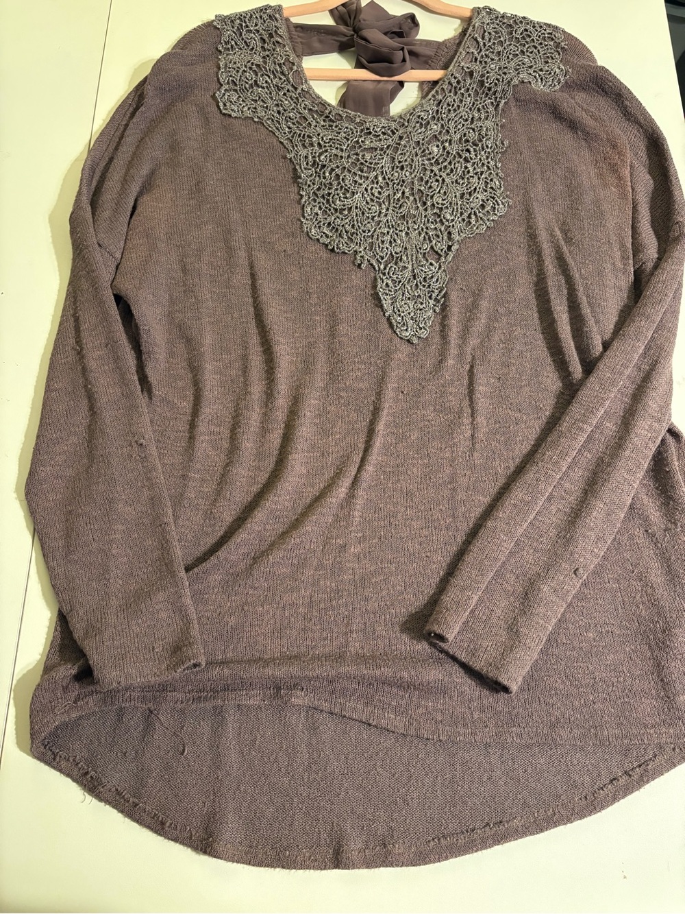 Daytrip Mauve Lace-Trim Long Sleeve Tunic